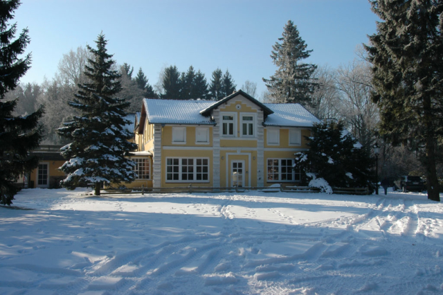 Haupthaus Winteransicht